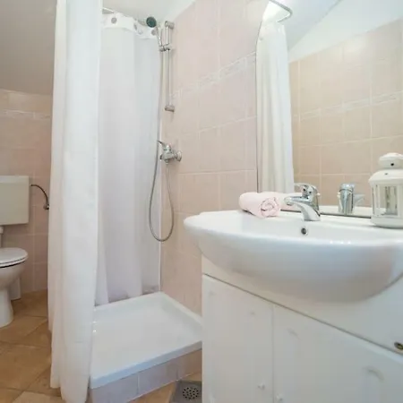 Appartement 16774b Supetar